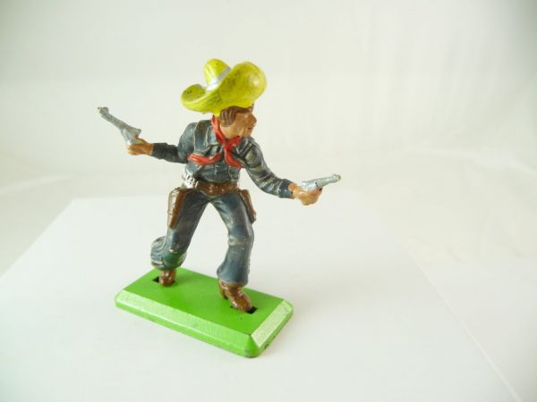 Britains Deetail Mexican firing wild with 2 pistols - rare colour