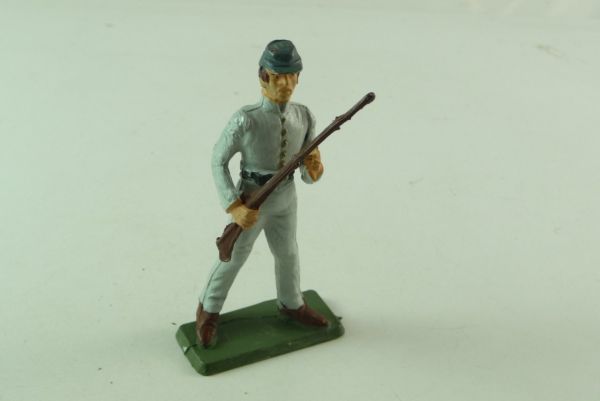 Starlux Confederate Army Soldier standing, holding rifle