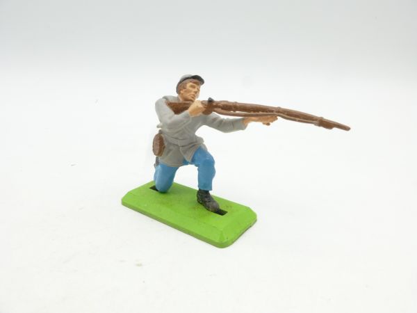 Britains Deetail Southerner kneeling and shooting (movable arm)