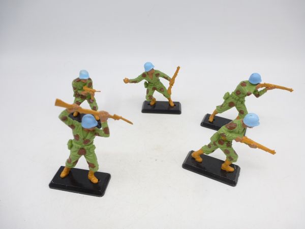 Britains Deetail 5 soldiers task force