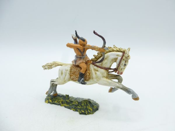 Elastolin 4 cm Hun rider with bow - fantastic Diedhoff painting
