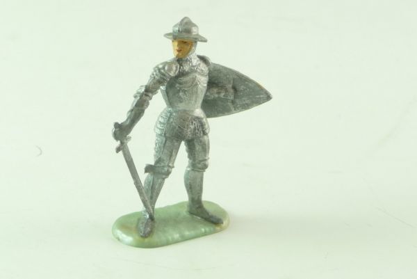 Elastolin 4 cm Knight standing, No. 8934 - on base of nacre