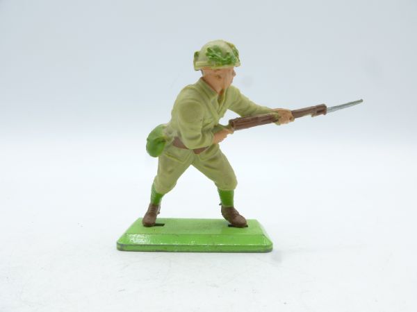 Britains Deetail Japanese soldier advancing with bayonet