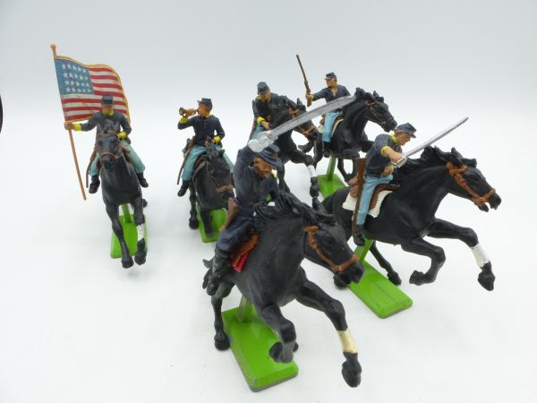 Britains Deetail Set of Northerners on horseback (6 figures), black horses