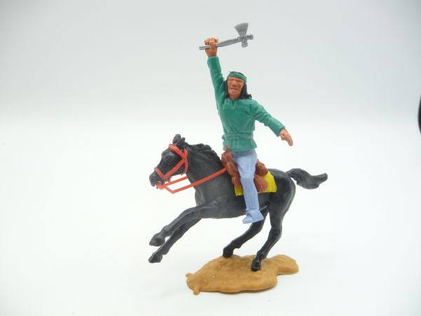Timpo Toys Apache reitend dunkelgrün, Tomahawk über Kopf haltend