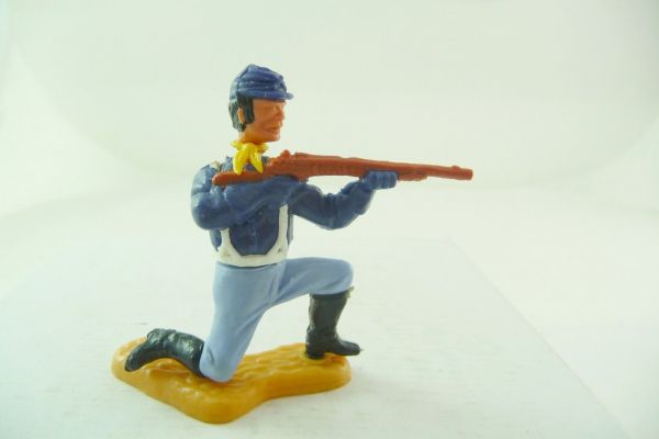 Timpo Toys Union Army soldiers 3rd version kneeling firing