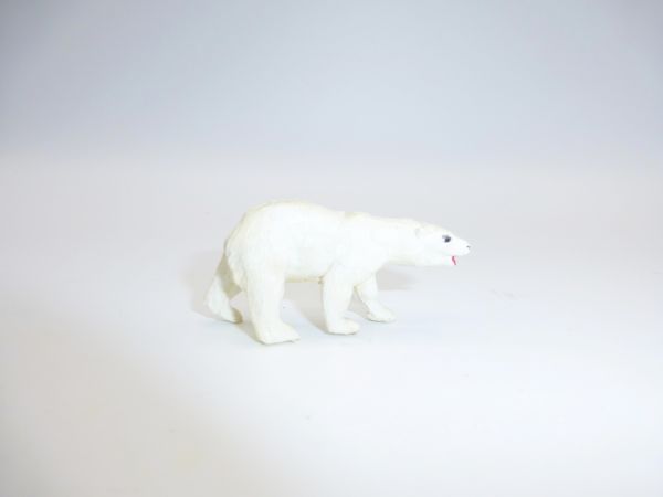 Merten Polar bear walking