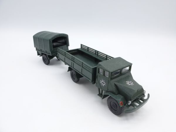 Siku Military flatbed truck with trailer