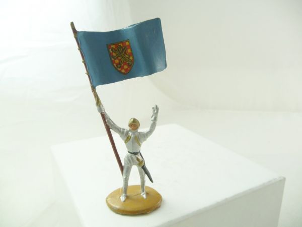 Merten 4 cm Knight with flag, No. 355 - great flag
