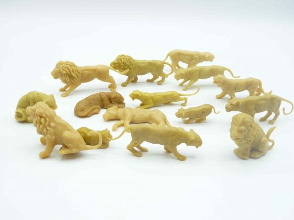 Heinerle Manurba Große Gruppe Löwen mit Jungtieren (15 Figuren)