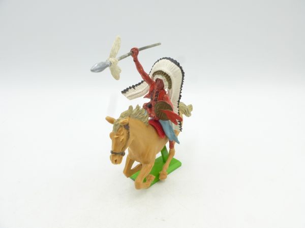 Britains Deetail Indian riding, throwing spear
