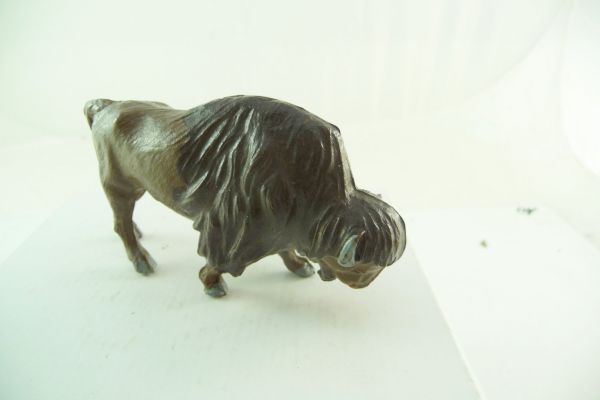 Reisler Buffalo medium-brown/dark-brown, attacking - top condition