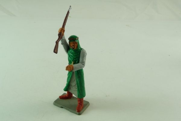 Starlux Arab standing green/grey, holding up rifle