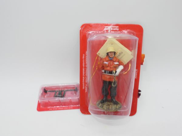 del Prado German Fireman incl. Accessories, BOM 004 + BOM 011 - orig. packaging