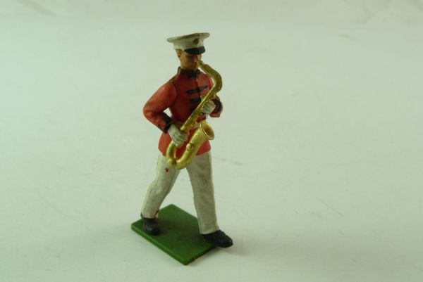 Britains Swoppets US Marine Corps Band of Set No. 7499; with saxophone