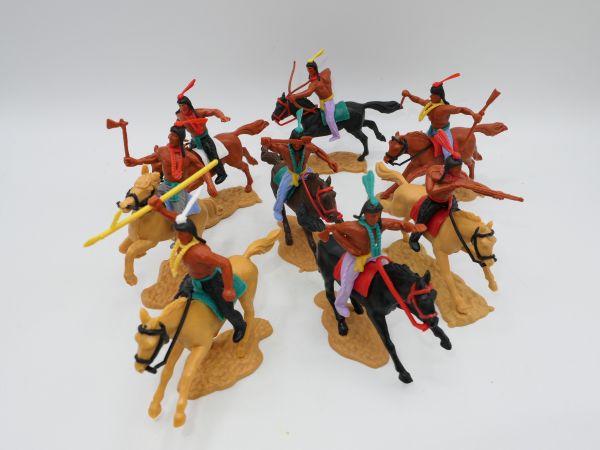 Timpo Toys Set of Indians 2nd version riding (8 figures)