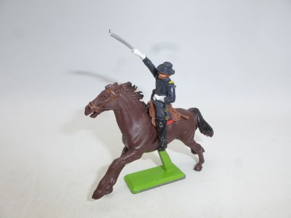 Britains Deetail Union Army Soldier riding, officer with sabre