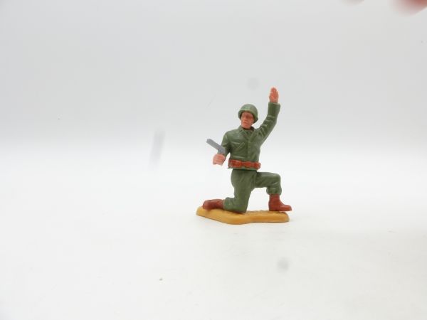 Timpo Toys American kneeling with pistol