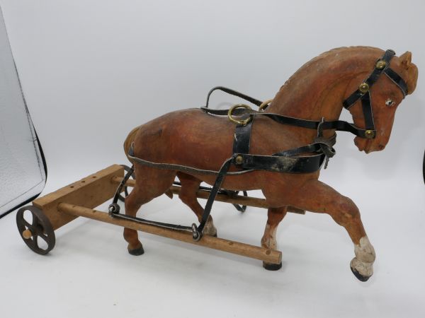 Kutschpferd / Arbeitspferd aus Holz mit Wagen