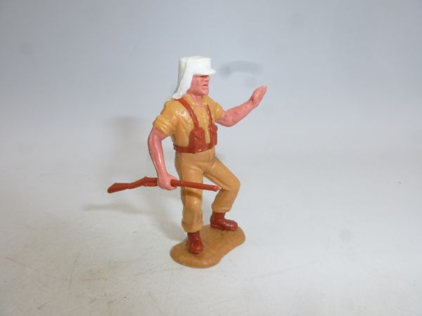 Timpo Toys Foreign legionnaire standing with rifle, saluting