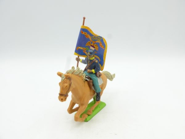 Britains Deetail Union Army Soldier riding with flag