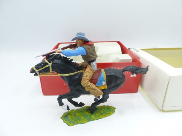 Preiser 7 cm Cowboy riding with rifle, No. 6996 - orig. packaging, brand new