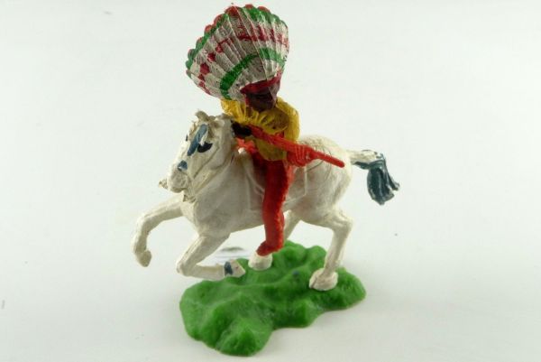 Crescent Indian mounted 1st version firing with rifle Indian Chief