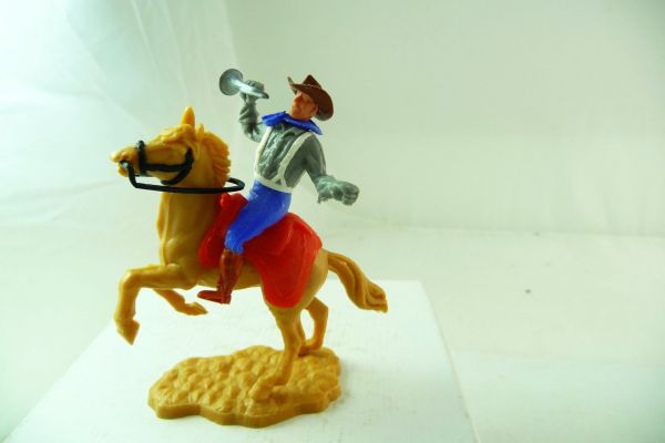 Timpo Toys Confederate Army soldier riding with trumpet