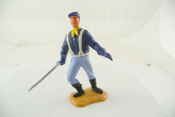 Timpo Toys Union Army soldier 2. version standing with sabre