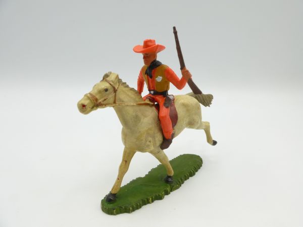 Starlux Sheriff riding, holding rifle high - great horse