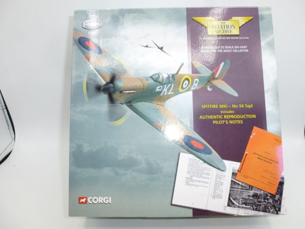 Corgi The Aviation archive: Spitfire MK I No. 54 Sqd, No. 49005