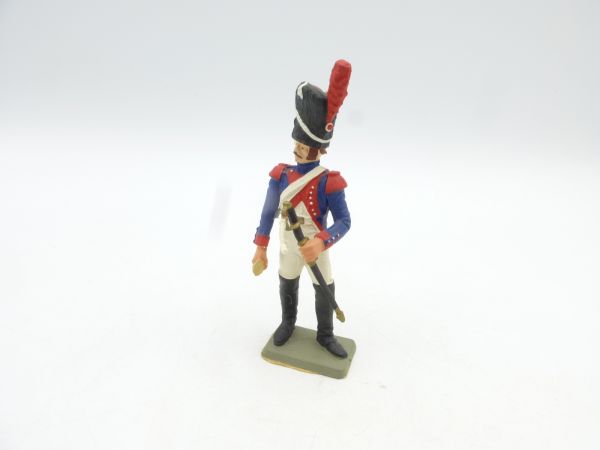 Starlux Napoleonic soldier with sword, holding glove