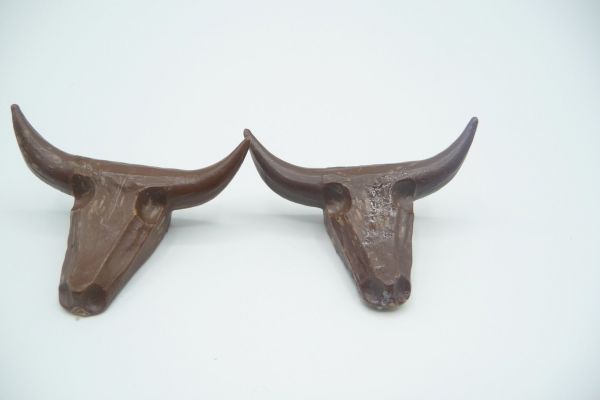 Modification 7 cm 2 bovine skulls, width 5,5 cm - good for diorama building