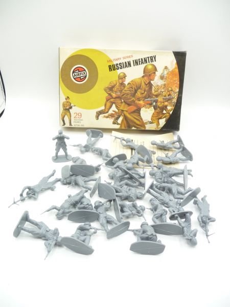Airfix 1:32 Russian Infantry, No. 51453-8 - brand new
