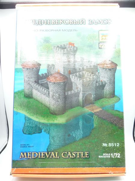 Zvezda 1:72 Medieval Castle, Nr. 8512 - Großpackung, teils verbaut