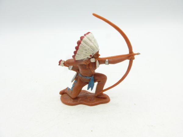 Britains Swoppets Indian kneeling with bow + arrow - early solid figure