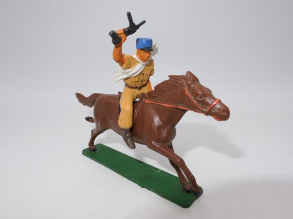 Starlux 6/7 cm Foreign Legion: Soldier with MP on horseback