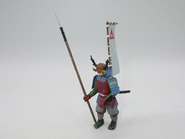 Samurai with lance + flag (figures ca. 5 cm)
