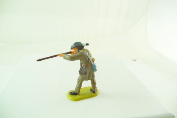 Elastolin 4 cm Trapper standing, firing, No. 6966 - brand new