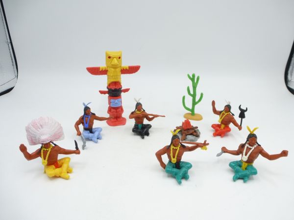 Timpo Toys Campfire scene, 9 pieces