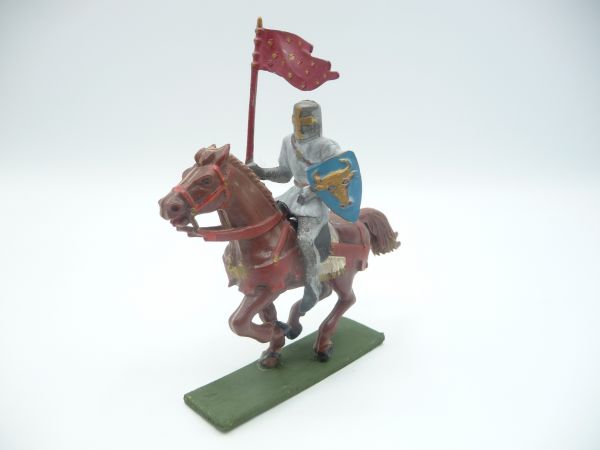 Starlux Knight riding with flag + shield (base not Starlux)