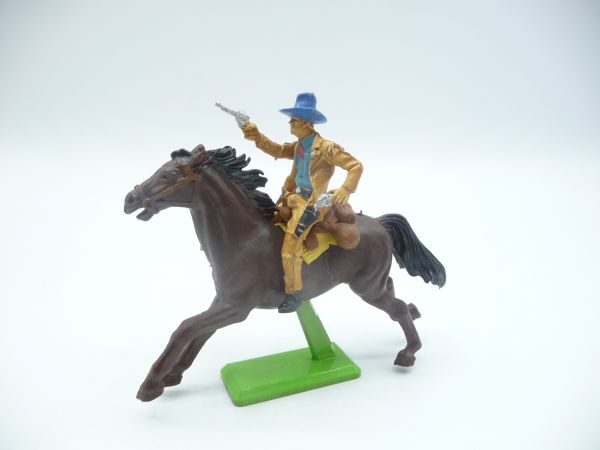 Britains Deetail Cowboy riding with 2 pistols