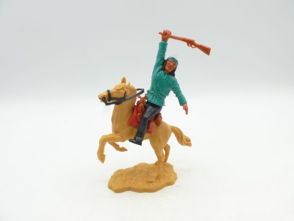 Timpo Toys Apache reitend grün, Gewehr oben haltend