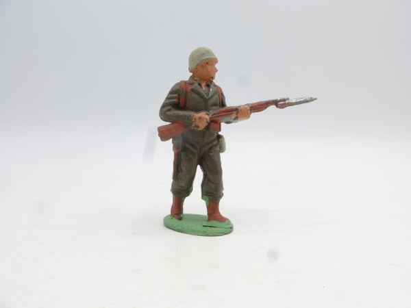 Timpo Toys Soldier advancing with rifle - brand new