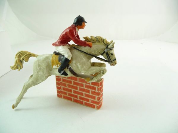 Elastolin 7 cm Show jumper with wooden wall, No. 3775 - nice figure