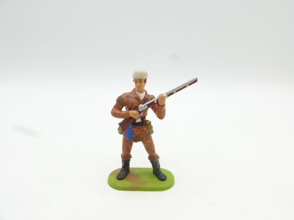 Preiser 7 cm Cowboy standing with rifle, No. 6980 - top condition