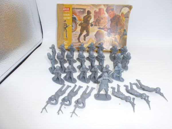 Airfix 1:32 Russian Infantry - old box, figures complete + undamaged