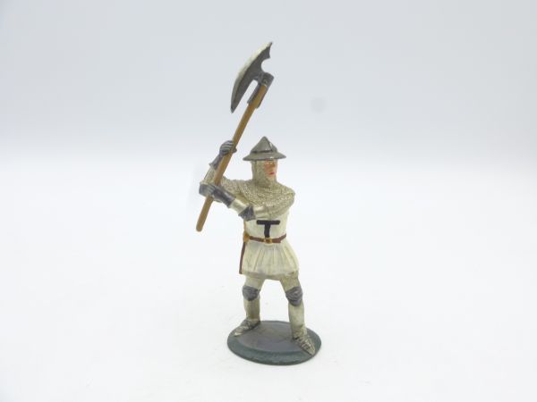 Knight lunging with battle axe, 7 cm size (similar to del Prado)
