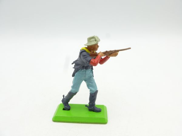 Britains Deetail Private 7th Cavalry standing shooting