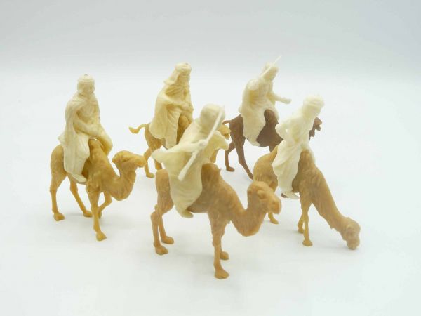 Heinerle Manurba Nice set of Bedouin riders / camel caravan